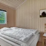 Holiday home Awesome In With Sauna Slagelse
