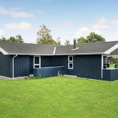 Casa vacanze Awesome In With Sauna *